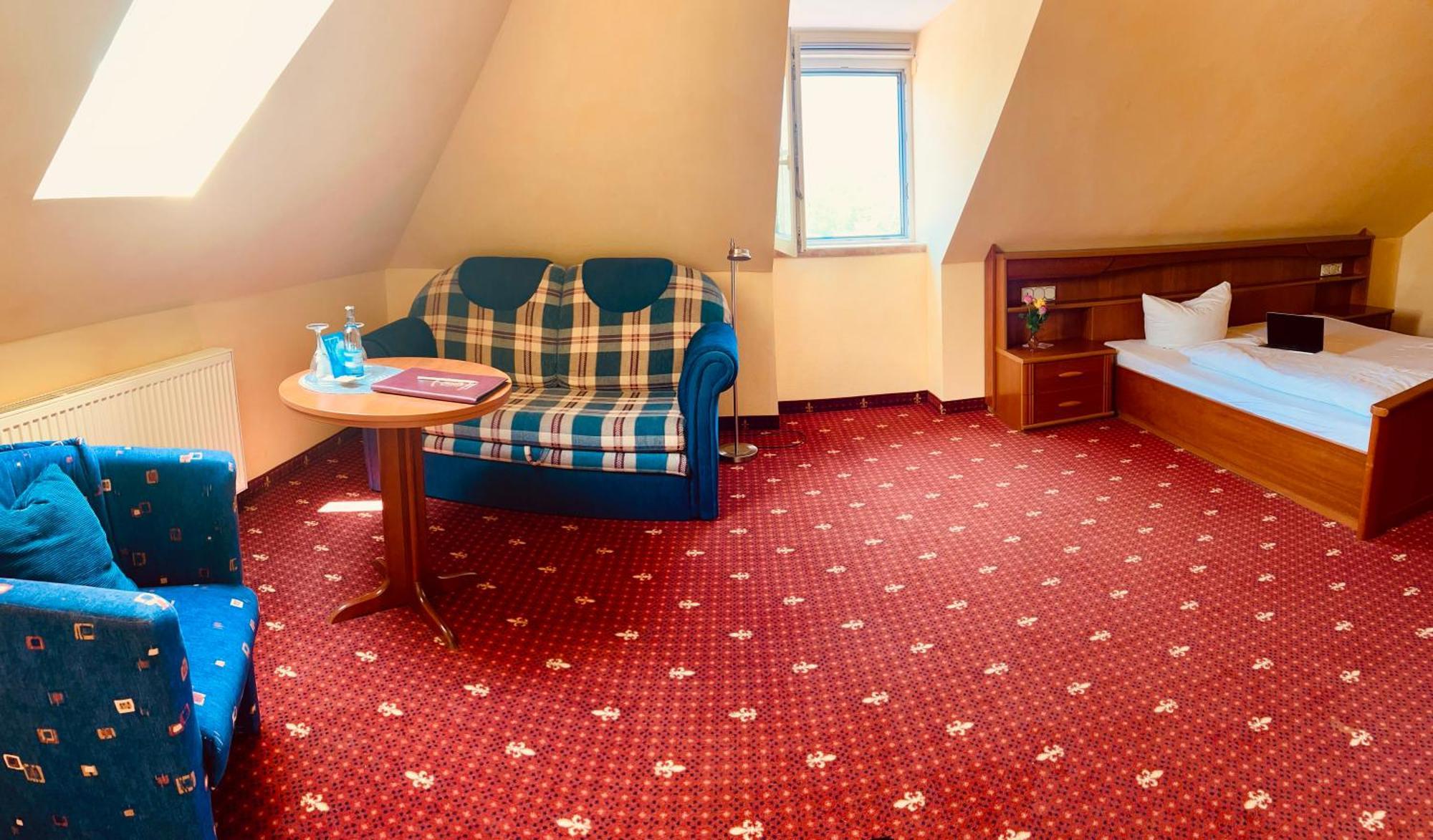 Ostseeblick Hotel *